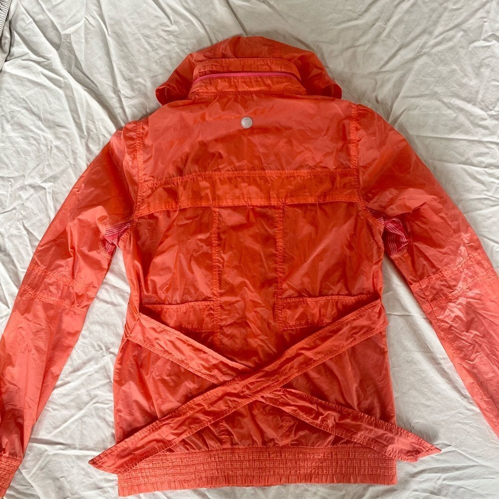 Lululemon Jacket - Picture 3 of 8